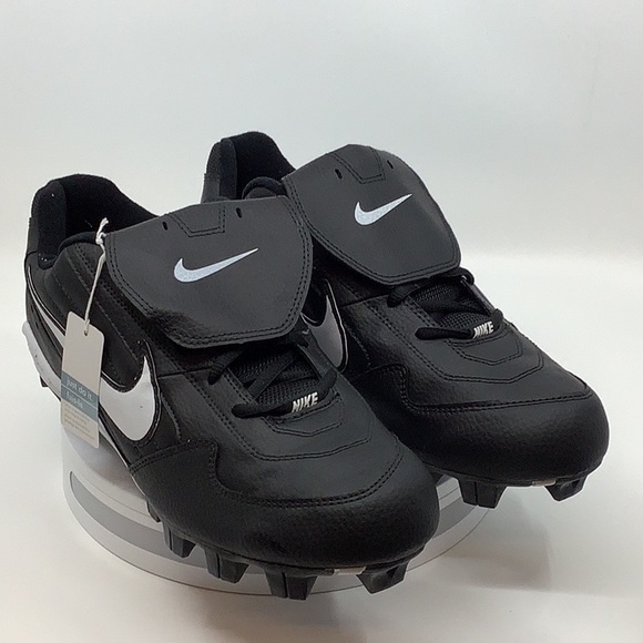 nike baseball shoes youth
